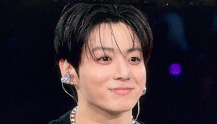 gimbapku's tweet photo. my round sweet faced boy https://t.co/U3lIcfhavK