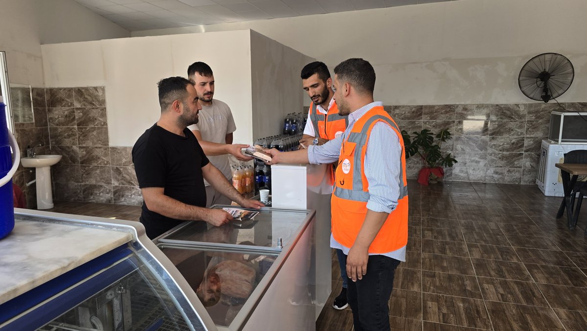 AKgncdulkdroglu's tweet photo. İlçe GK Teşkilat Başkanımız Burak Beyazbayrak ve yönetim kurulu üyelerimizle birlikte Elmalar Mahallemizde asfalt çalışmaları tamamlanan sokaklarımızda kıymetli hemşehrilerimizi ziyaret ederek göstermiş oldukları sabır ve anlayış için teşekkür ettik, kahve ikramında bulunduk.
++ https://t.co/YZrFV1SdGD