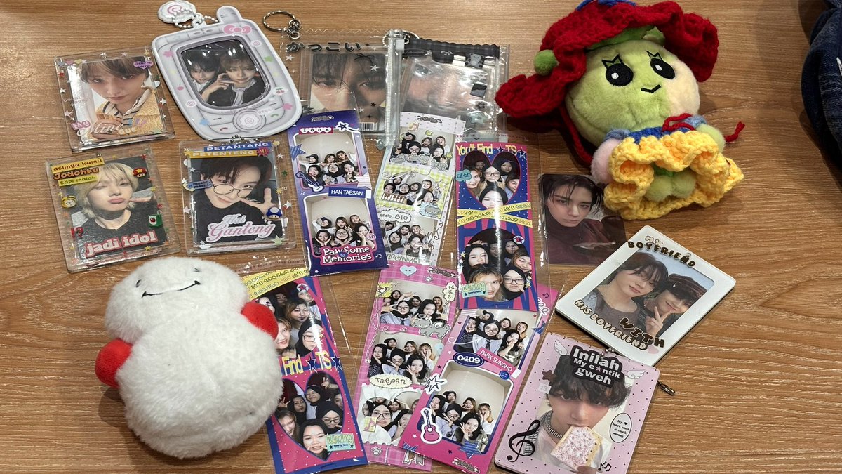 meongcharm's tweet photo. Another first for me, #OnedoorMain sm mereka sgT IMUT DAN BERISIK aku senaaangg sklieee ^—^ berburu frame, next event bareengg nyup 🩵🩵🩵
#AMeowmentToRemember #PawSomeMemories https://t.co/Bli1shaJGV