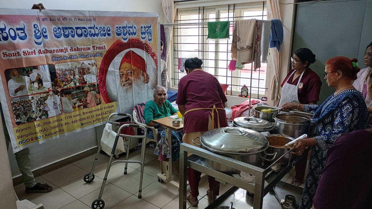 AshramBlr's tweet photo. Inspired by the teachings of Sant Shri Asharamji Bapu, who advocates honoring our elders, #Ashram #Bengaluru organized a charitable meal distribution program at Matruchhaya Old Age Home on 28.07.2026.

📰 News:
https://t.co/EWo87ByrDm

📸 Glimpses:
https://t.co/uFJPUipqV6 https://t.co/Ua5BSBqX9x