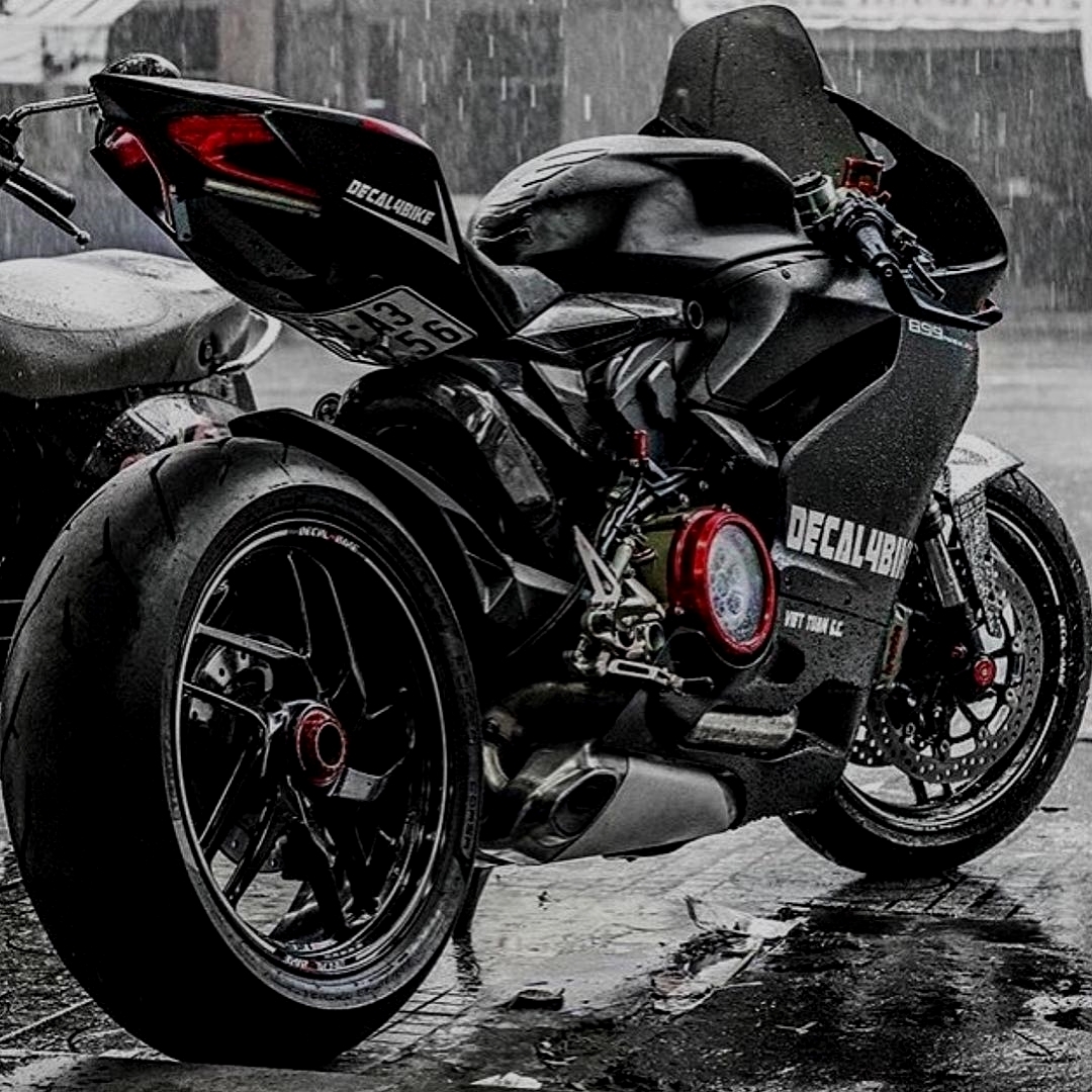 MoreMotorcycles's tweet photo. #Ducati Panigale 899 https://t.co/TmehrY2ewU