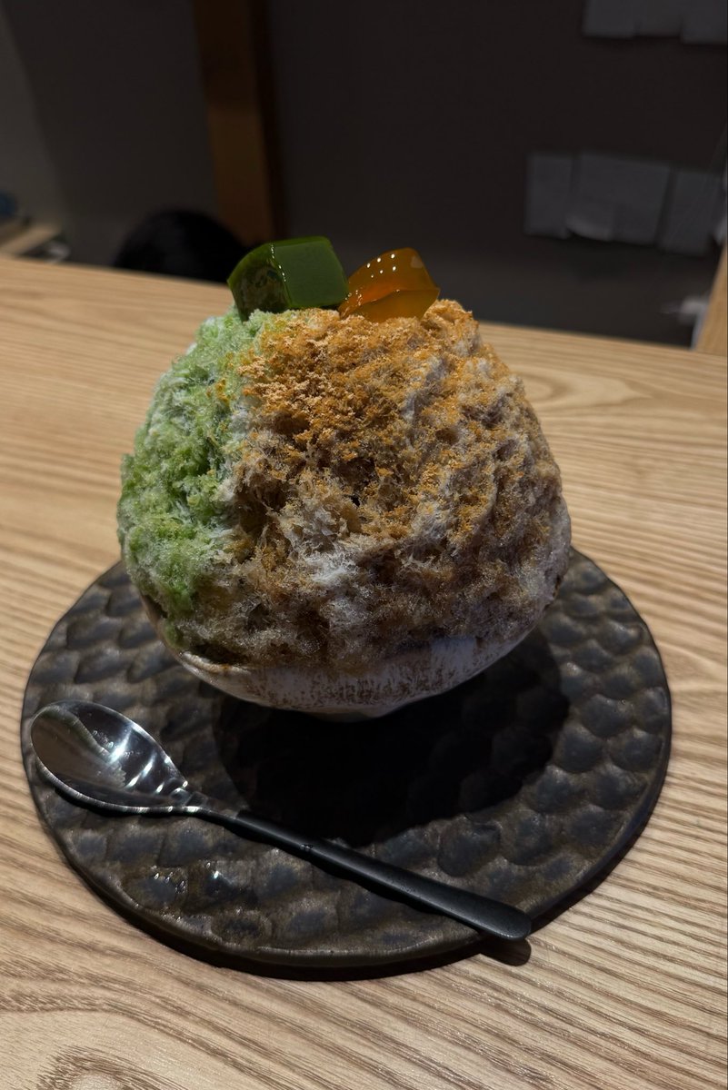 frxx4ll's tweet photo. まだまだ夏満喫したりないので、今年の夏に栞挟んでもいいですか

 https://t.co/wL2pNVCuax
