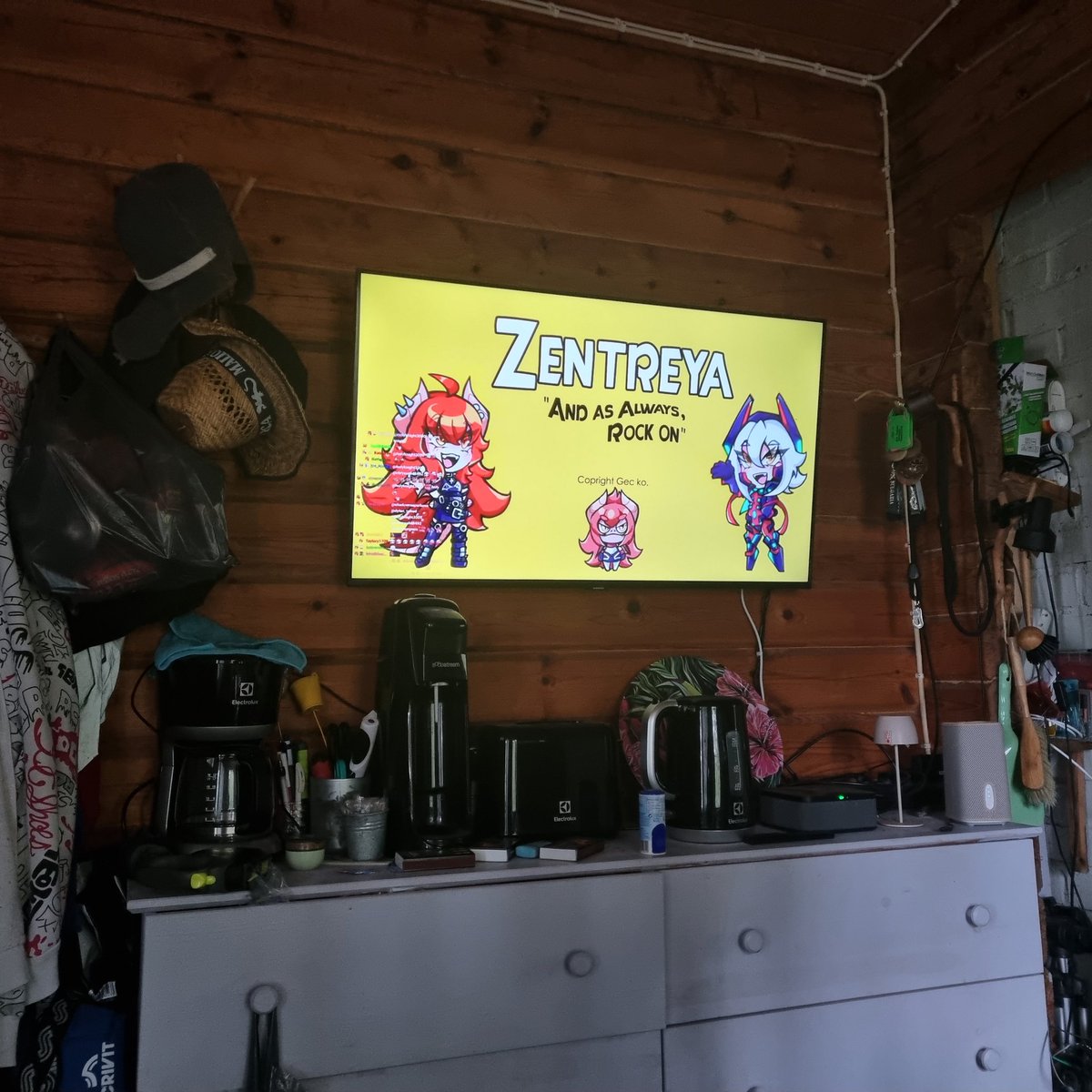 Tomthemadone's tweet photo. Day 1 at summer cottage, still not prepped fully, but what perfect way to start evening :) https://t.co/JjCrIbilTB