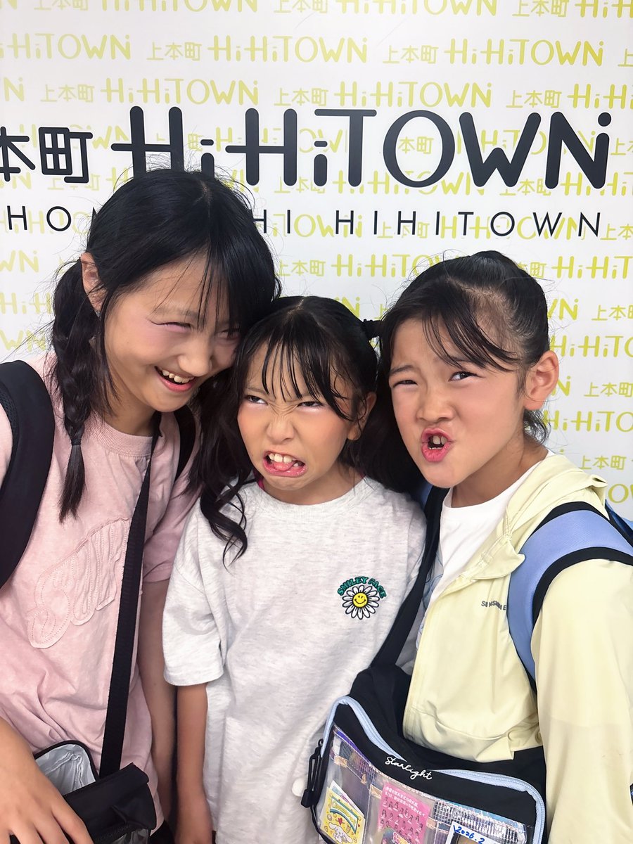 pl3ots's tweet photo. ライブに集中出来ない時は
オナニーして身体も気分もリフレッシュするといいよ 
#ちぃたんぼんばーず #サラち https://t.co/Xx7TfFMAY1