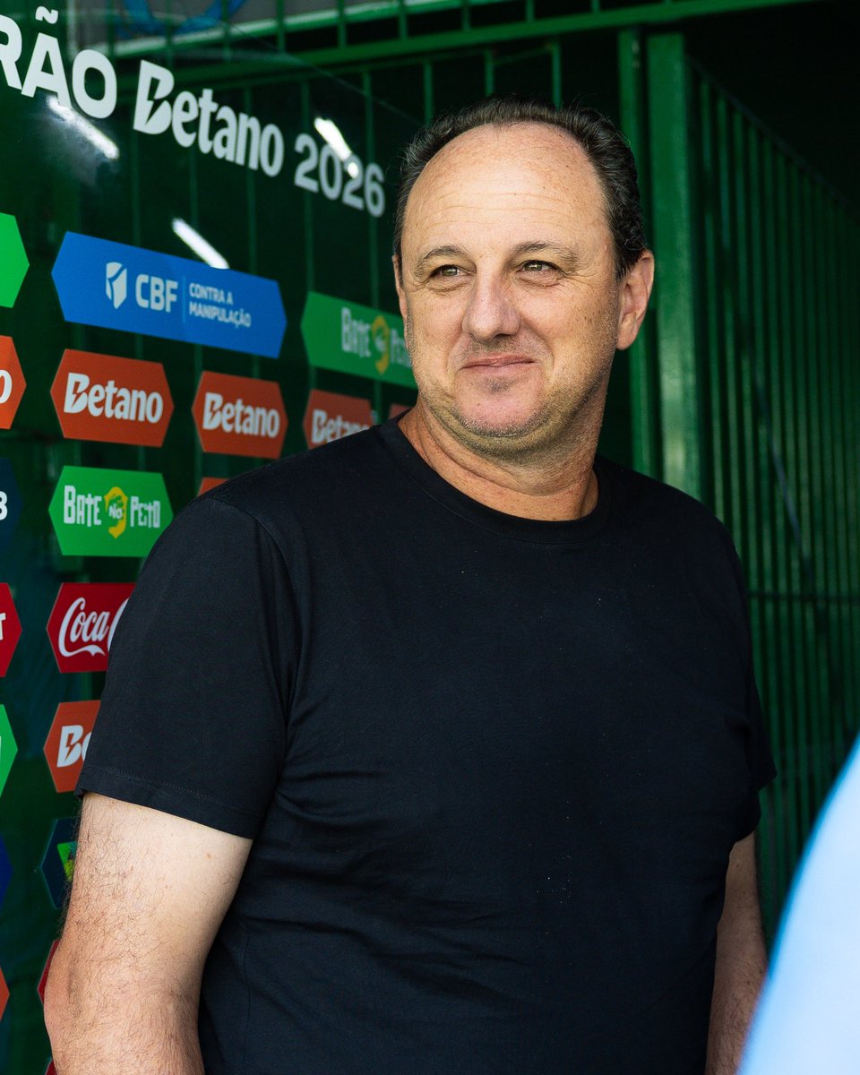 voudebahea's tweet photo. Foi eliminado pelo O’Higgins na pré-Libertadores;

Foi eliminado pelo Remo na Copa do Brasil;

Tomou 9 GOLS (!) do próprio Remo em 3 jogos;

Nos últimos 15 jogos, venceu apenas 2;

Dos 7 jogos após a pausa da Copa, venceu apenas a Chapecoense, 20ª colocada;

O time não evolui em nada. Só piora a cada jogo.

CHEGA! NÃO DÁ MAIS!
PEDE PRA SAIR, HORROSO!