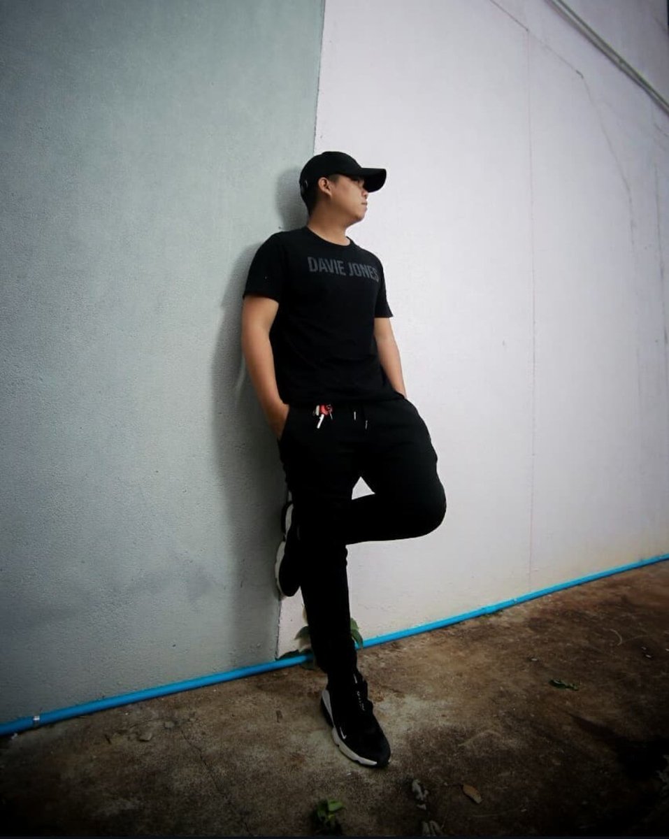 MrSun95066660's tweet photo. 🏴🏴🏴🏴🏴
#อุบลราชธานี https://t.co/haYx6Le8Ik