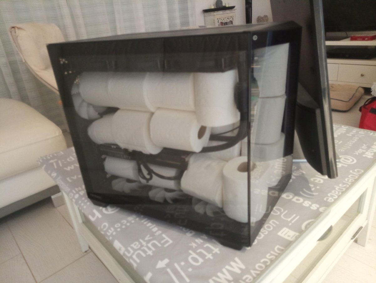 OfficialPCMR's tweet photo. Bro found a way to both protect his PC during transport, and also get some spare TP at arrival, just in case.

https://t.co/Y3o9FgNeut https://t.co/zRElJFNnft