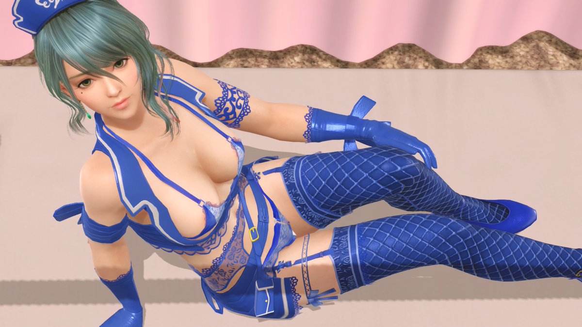 FanserviceFans's tweet photo. Is this the infirmary ahhhhh i see #Tamaki #DOAXVV #DOA https://t.co/hndjv1DvhE