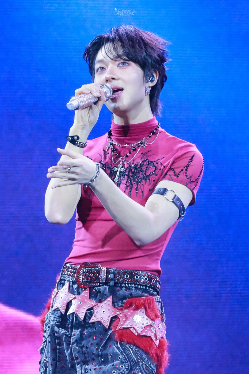 ppnewcwr's tweet photo. แม่สิ้นแล้วนิว😵‍💫

DUANG GO ROUND DAY2
#DuangConcertDay2
#NuNew @CwrNew https://t.co/oRJhQ0EH6U