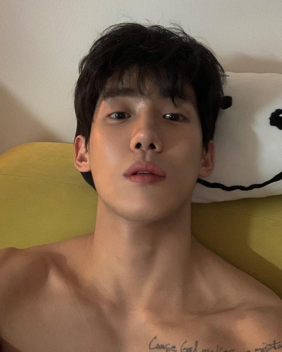 thunderxsun's tweet photo. ⠀

                           Make me feel so high. 

⠀ https://t.co/0gqPApN0vO