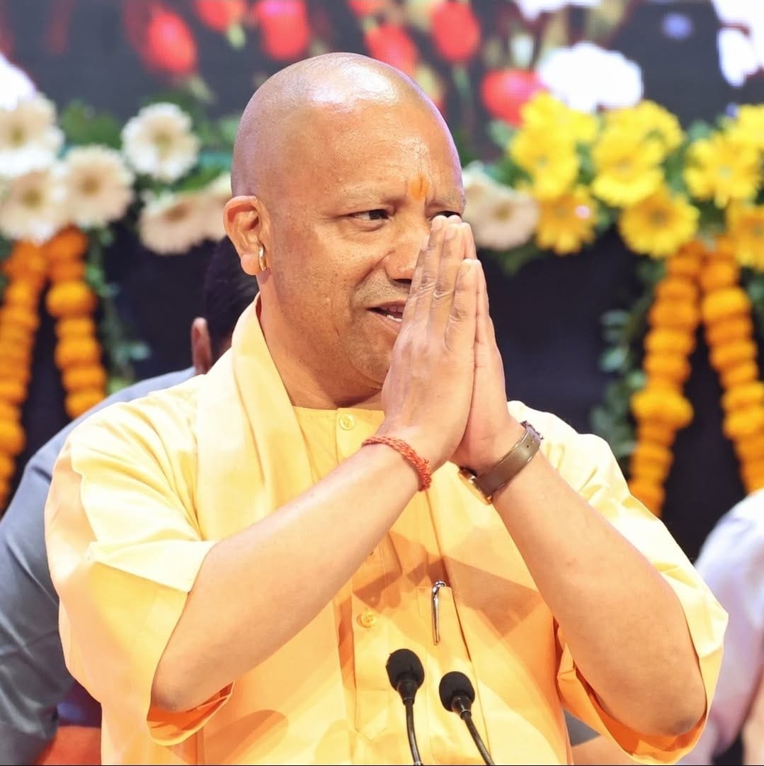 bstvlive's tweet photo. लखनऊ

➡राशन कोटेदारों को कल मिलेगा बड़ा तोहफा
➡CM योगी नई व्यवस्था का शुभारंभ करेंगे
➡यूपी के 78 हजार से ज्यादा कोटेदारों को लाभ
➡उचित दर विक्रेताओं का लाभांश बढ़ाया गया
➡90 से बढ़कर 125 प्रति कुंतल होगा लाभांश
➡सरकार ने वार्षिक लाभांश बजट में की बढ़ोतरी
➡सिंगल स्टेज डोर-स्टेप डिलीवरी के तहत व्यवस्था
➡ई-पॉस आधारित फीडबैक प्रणाली का होगा शुभारंभ
➡सुबह 9.30 बजे मुख्यमंत्री योगी करेंगे शुभारंभ

#Lucknow #YogiAdityanath