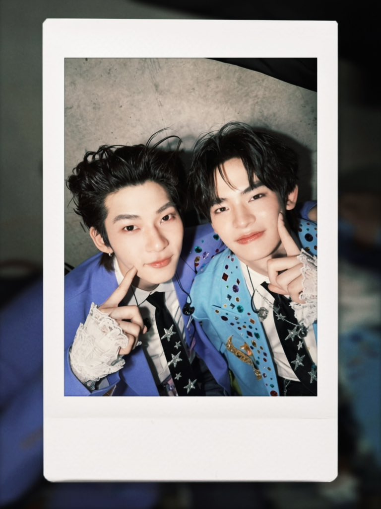 eeqlanwoil's tweet photo. ขอบคุณที่เติมเต็มให้ด้วงกับฉินสมบูรณ์มากขึ้นนะ ถ้าไม่ได้อ้วน ก็คงไม่มีโอกาสได้เห็นทั้งสองคนจริงๆ จากที่อ่านผ่านตัวอักษร ชั้นรักม๋าด้วงกับคุณฉินกว่าเดิมอีก ขอบคุณนะตี๋ตี๋ป๋อ 🫳🏻⭐️🫧 https://t.co/OhXw5AE0qJ