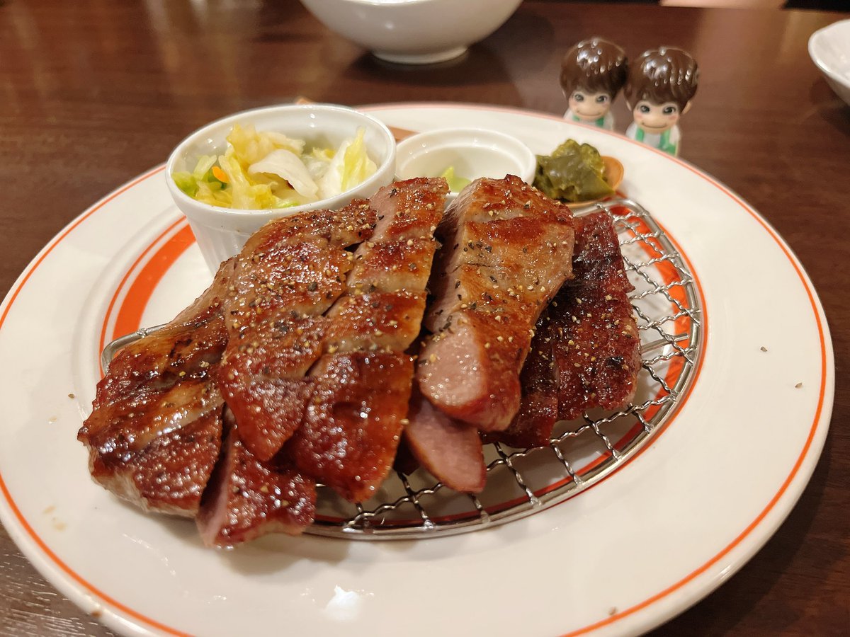 hsyrinrin's tweet photo. 宮城は風も空気も清々しくて、気持ちよかったー💚
地味に初東北でなにわちゃんのおかげで
連れてきてもらえて嬉しかった☺️
牛タンが本気で美味しい🤤
ライブはスタトロ最前で全員見上げてもう記憶が眩しスギてあやしい笑
あぁ〜幸せありがとう😭 https://t.co/NF1ELG02fe