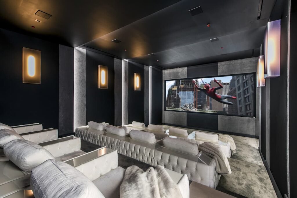 RomanJamesDB's tweet photo. 521 N. Canon | $27,000,000
Over 16,400 square feet of glass, marble, and pure intention. Five bedrooms. Ten bathrooms. A Fendi kitchen. A central olive tree courtyard and a 7car garage with a turntable because every square foot deserves an A+.
Build by Roman James Design Build https://t.co/fc9012k9yu