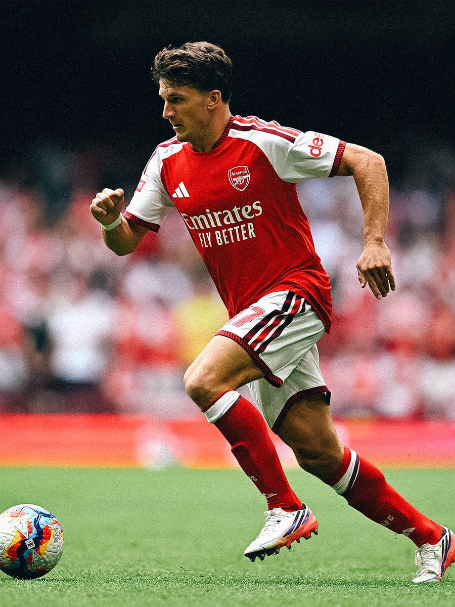 Zenith_PD's tweet photo. Not the most flamboyant winger, nor does he possess Messi’s dribbling ability or Ronaldo’s ruthless finishing, but he’s an absolute demon in the final third. Christos Tzolis. 🔥

NB : he didn't cost £ 160m by the way https://t.co/moNpwlXo0R