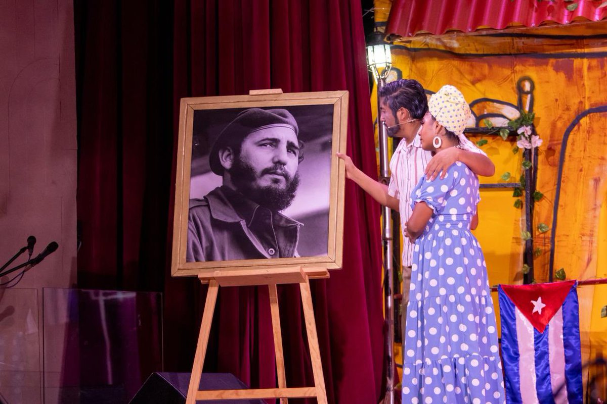 SorayaCordovaM's tweet photo. #Opinión | Y esto que las hieles se volvieran miel, se llama... ¡Fidel! 🇨🇺🔥
Soraya Córdova Morán
 
El 13 de agosto se cumplen 100 años del nacimiento del Comandante en Jefe de la #Revolución #Cubana… 

Completo aquí: https://t.co/VagEfCa87j https://t.co/ujtlkAZIyp