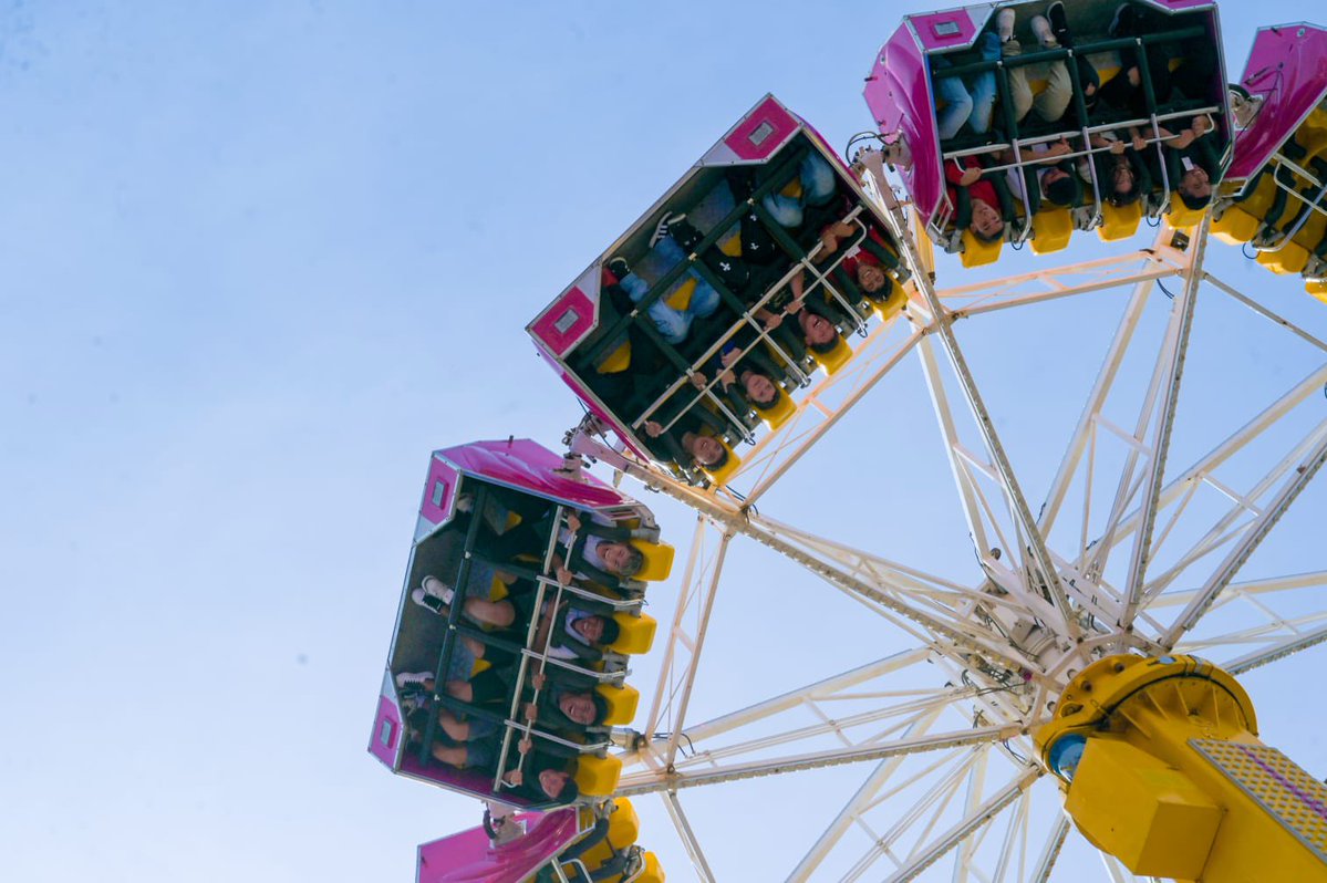 alcaldia_ss's tweet photo. La diversión se vivió a lo grande.🎢🤩

Gracias al Alcalde @marioduran familias de las Zonas 1 y 4 de San Salvador disfrutaron de #Sívarland y se subieron a sus juegos favoritos gratis.🥳🤩 https://t.co/3iauXOtNAS