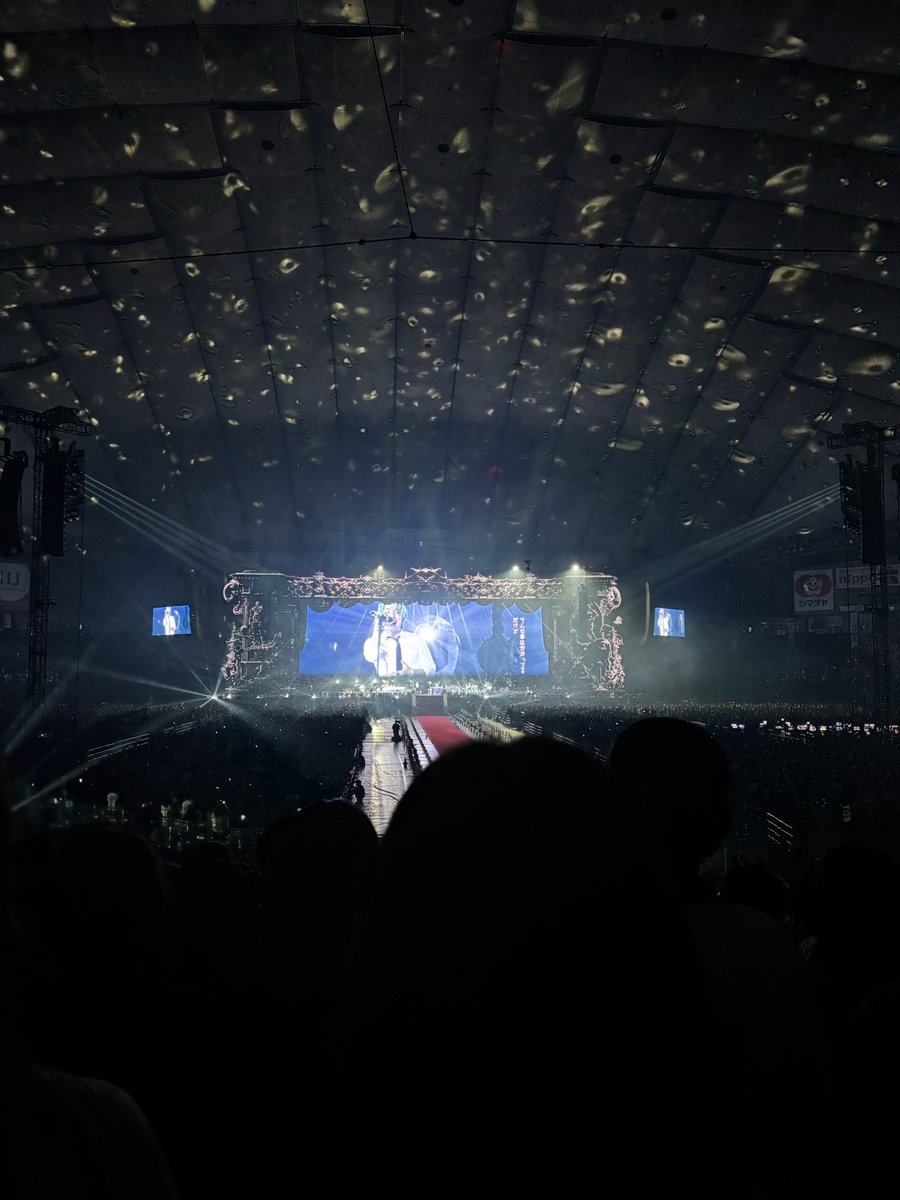 end_252_m's tweet photo. 東京2日間雨降ってることすら伏線

天気まで演出に思える

#THECINEMA
#THECINEMAネタバレ
#SEKAINOOWARI https://t.co/HaTtwOeycA