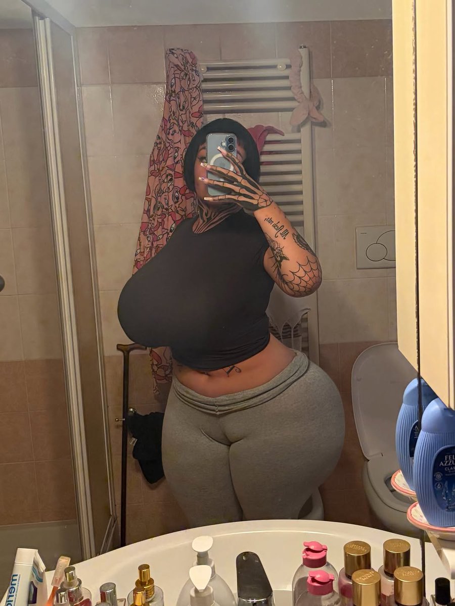 PlusSizeHub_1's tweet photo. Valentina Bonetalli https://t.co/qzVpWaxKZv
