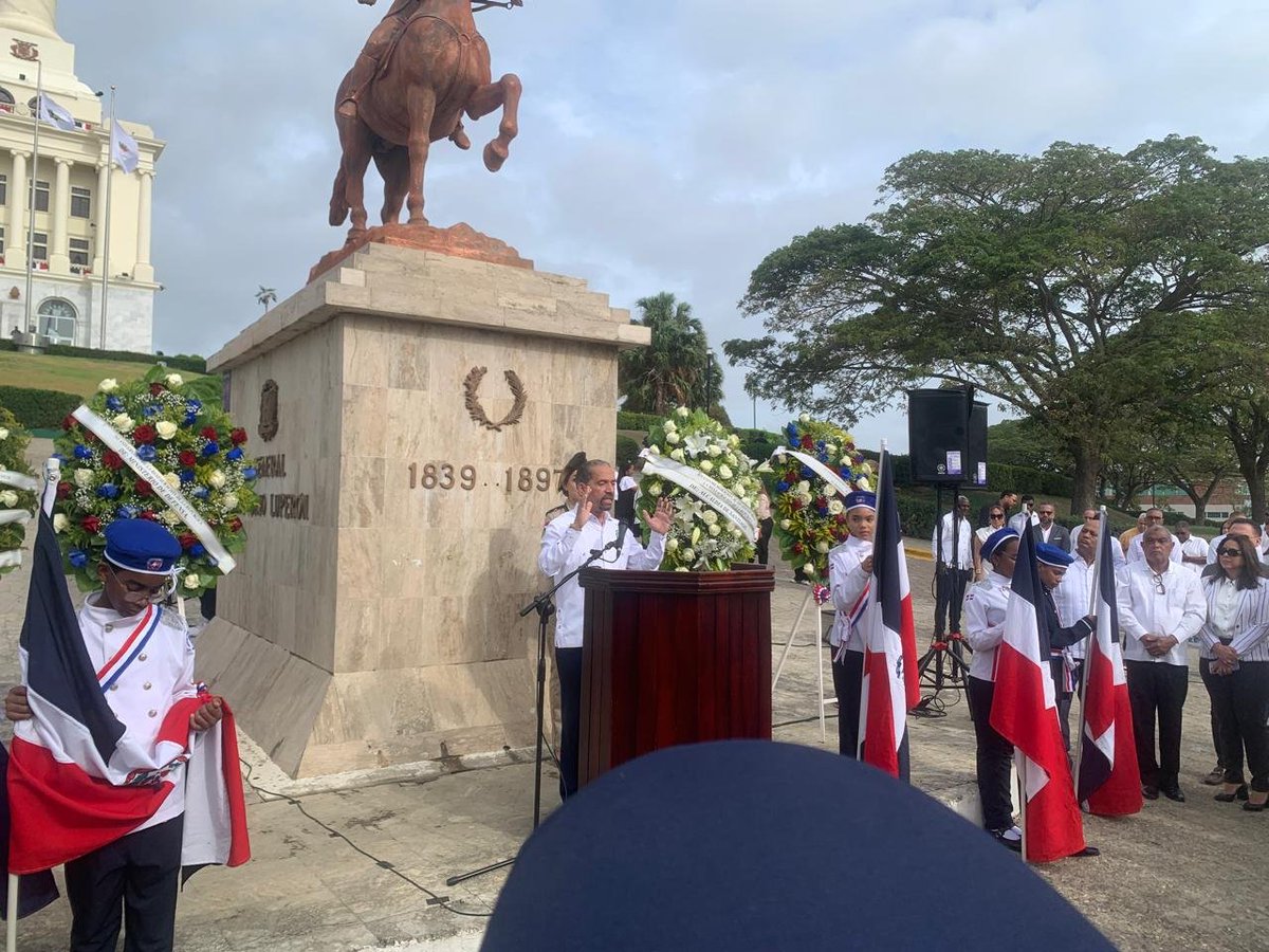 noticias_msm's tweet photo. Efemérides Patrias celebra en Santiago el 163 aniversario de la Restauración de la República
https://t.co/AstXArNL7R @PresidenciaRD @luisabinader @RaquelPenaVice @raquelarbaje @JosePaliza @jpuribeM14 @carlosgabrielgc @VinicioSenador https://t.co/Pe0g1EorWG