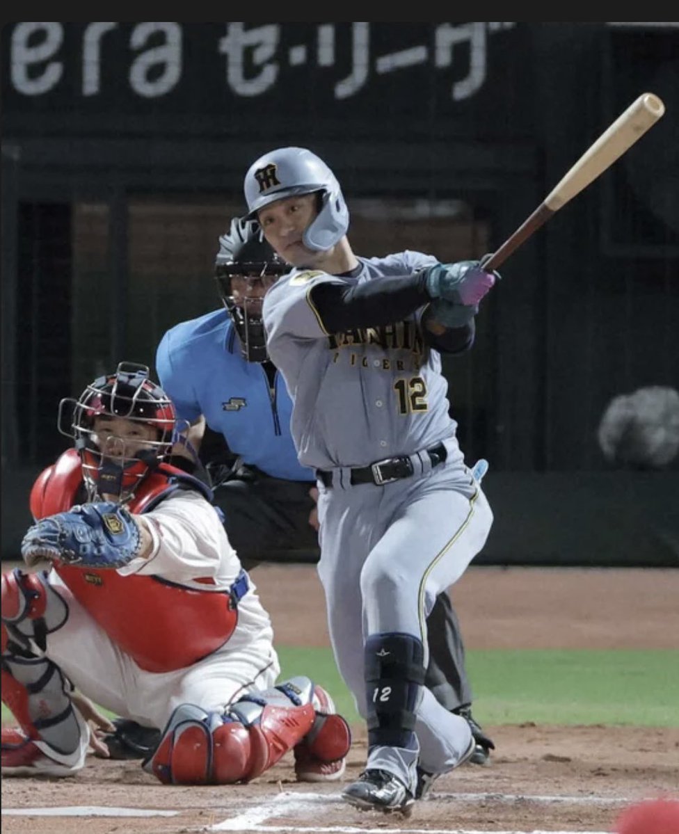 miri7773's tweet photo. #佐藤輝明 
佐藤輝明選手が先発の決勝第28号2ランホームランを打ちました
坂本誠志郎捕手は2安打3打点の活躍を
先発の伊原陸人投手が5回1失点と2安打の活躍を
大山悠輔選手が8年連続100安打の偉業を
頑張れ阪神タイガース目指せ連覇そして日本一 https://t.co/eRNMo8QP4o