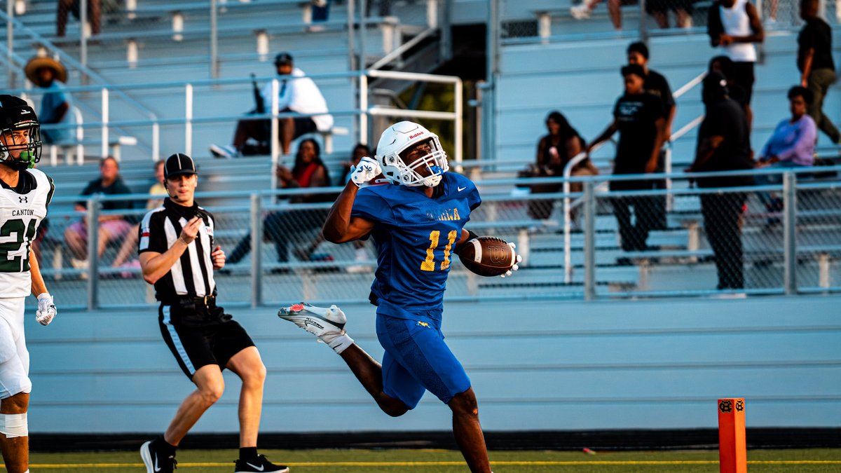 AydanJH's tweet photo. Opening Scrimmage of sophomore szn!! https://t.co/Cxn3eK0jZD
