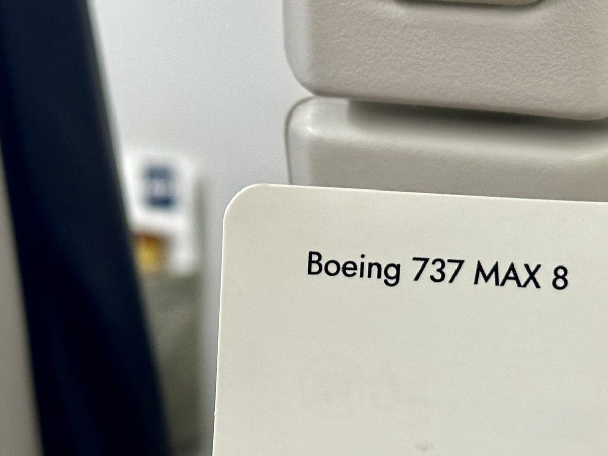 TodaysFlight's tweet photo. Afraid to fly the MAX? Not me. Particularly not when it comes with an operational upgrade on a fully booked #LO380 flight from #FRA to #WAW. An unexpected evening snack is a welcome surprise.
#Boeing #B38M #avgeek #aviation #LOT https://t.co/uN1p6tH2es