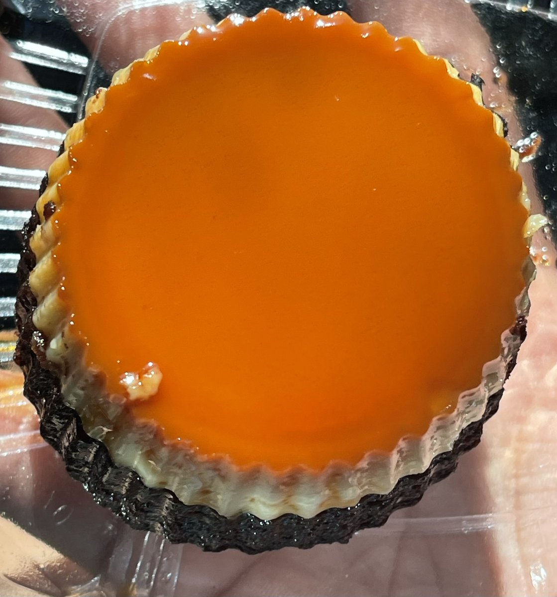 NotGBE's tweet photo. some lady selling chocoflan walked over to me and gave me a free piece #PureOfHeart #LoveWins https://t.co/gstGk8aZeN