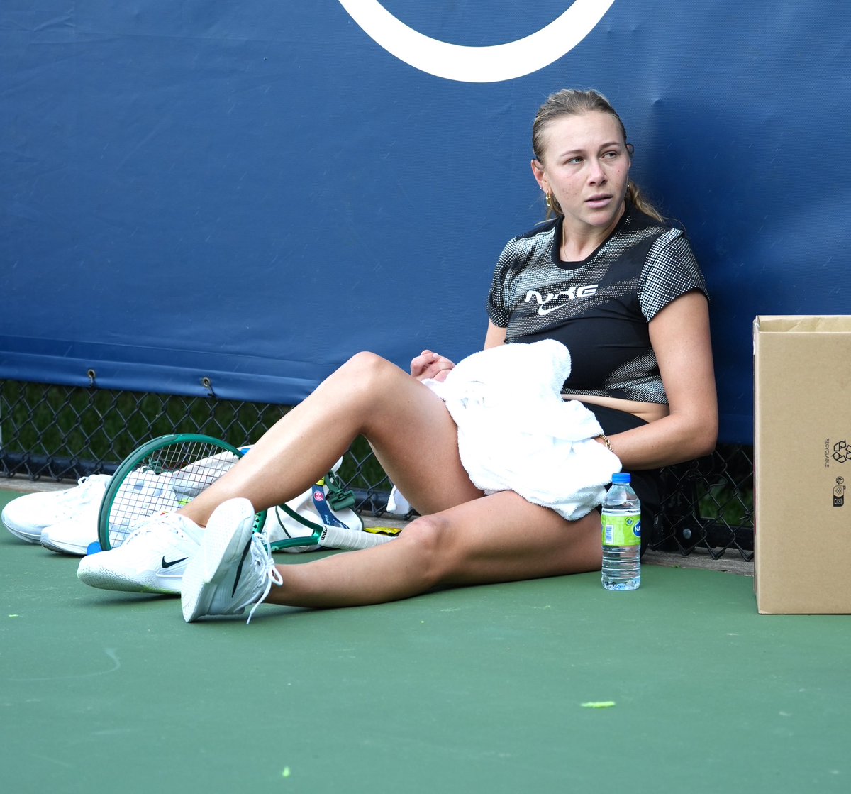 MatchPointCAN's tweet photo. Big time third round match coming up Monday night @CincyTennis when 🇺🇸 Amanda Anisimova faces 🇵🇭 Alex Eala. 

Who ya got???

📸 @McIntyreTennis https://t.co/dHTyOd1XRb