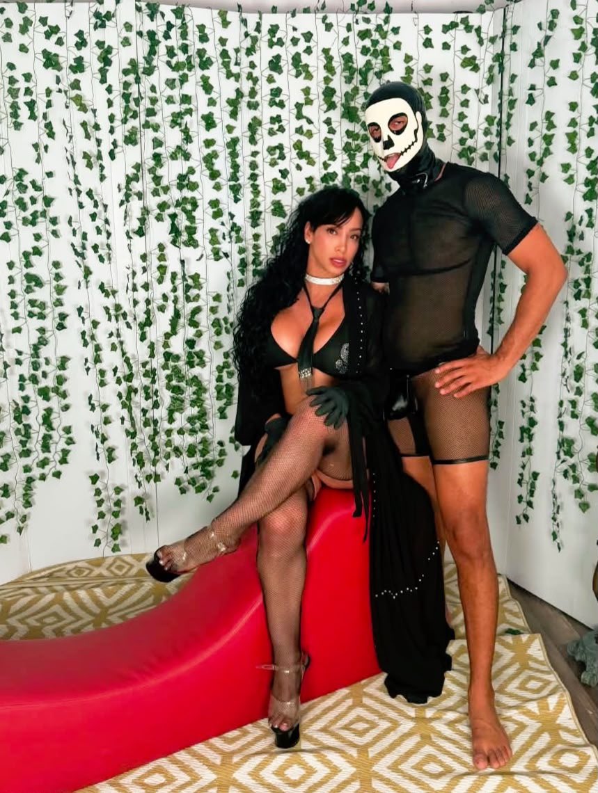 theXXXSlayer's tweet photo. 🚨She’s back!!! 5 years after our first filming together, we did it again 😈 and @ananda_tgirl looks better then ever 😍

We’re honored @theXXXSlayer is still the only male performer she’s fucked on camera
 😇😌 https://t.co/mX6P3NsjRn