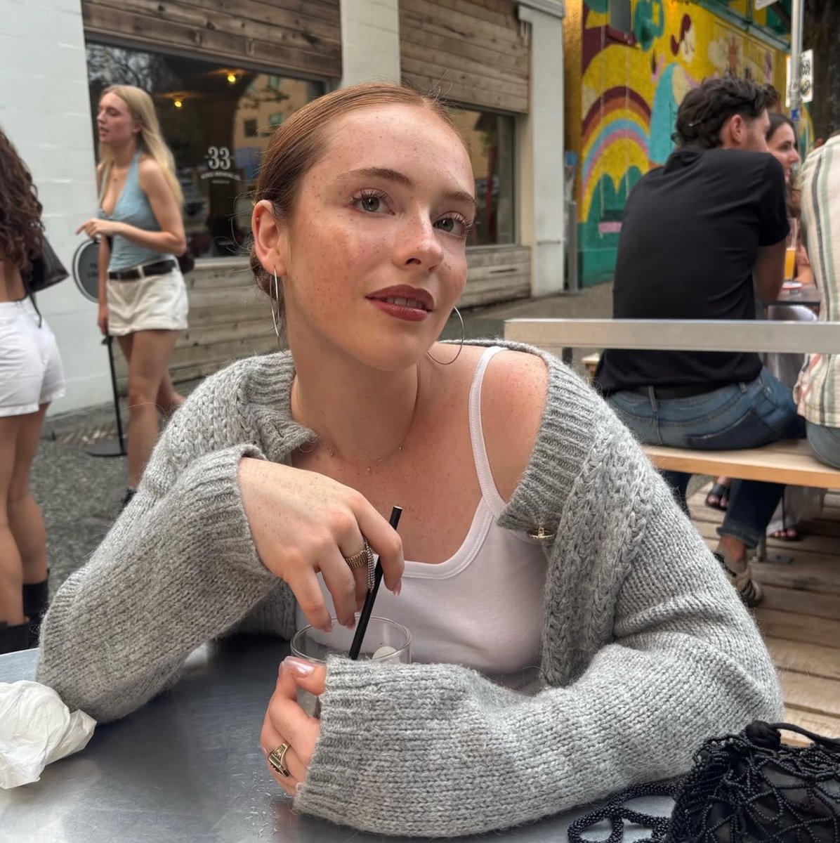 folklorefy's tweet photo. CUTE AS                                  WHAT THE          
  FUCK                                           FUCK https://t.co/eer8s3QXMx