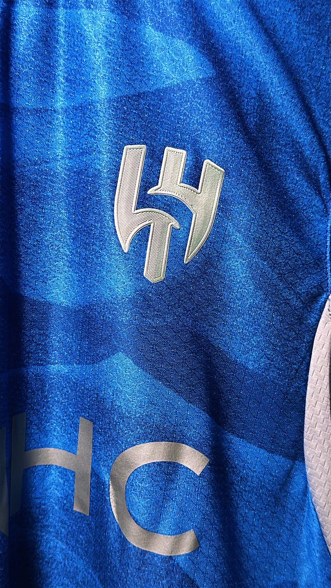 ViDAFOOTBALL1's tweet photo. • توفر الان تيشرت الهلال الاساسي فئة اللاعبين 🤩💙.

وصلت كمية كبيرة الحقو عليها 🔥🔥🔥

https://t.co/1YDflmYtjn https://t.co/fniANXxYPW