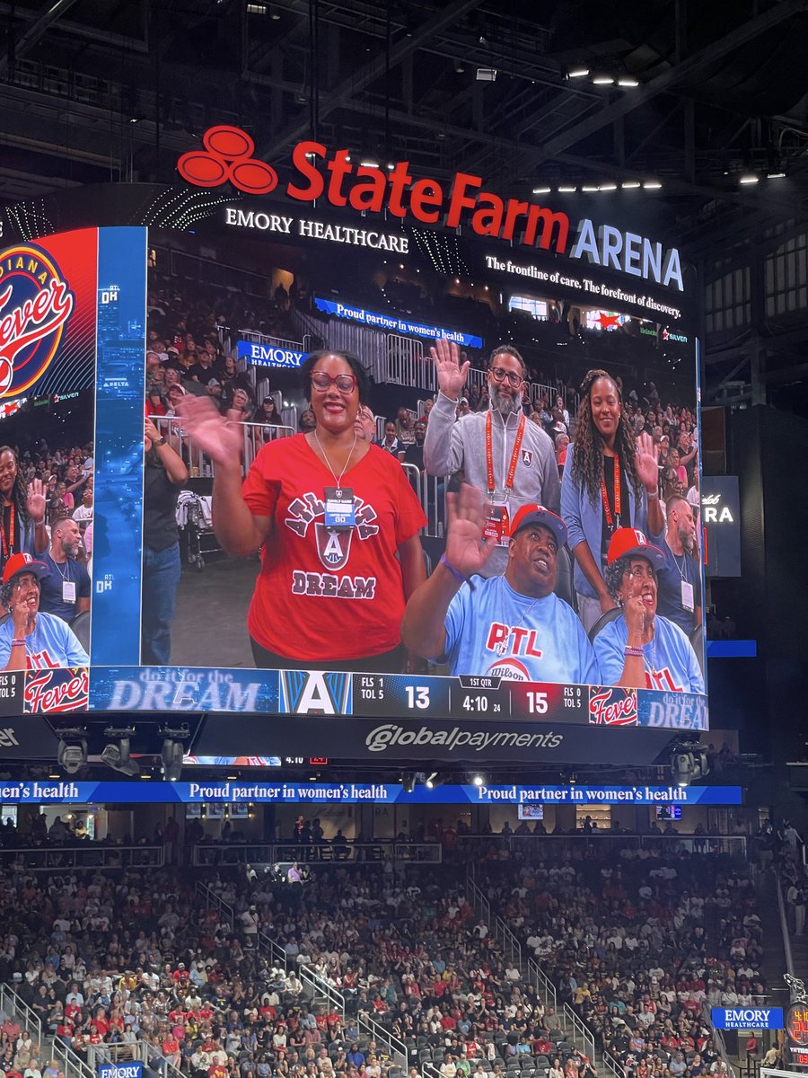 JameelahJNBA's tweet photo. The Atlanta Dream shouted out their team doctors: https://t.co/2b0yBwbGpT