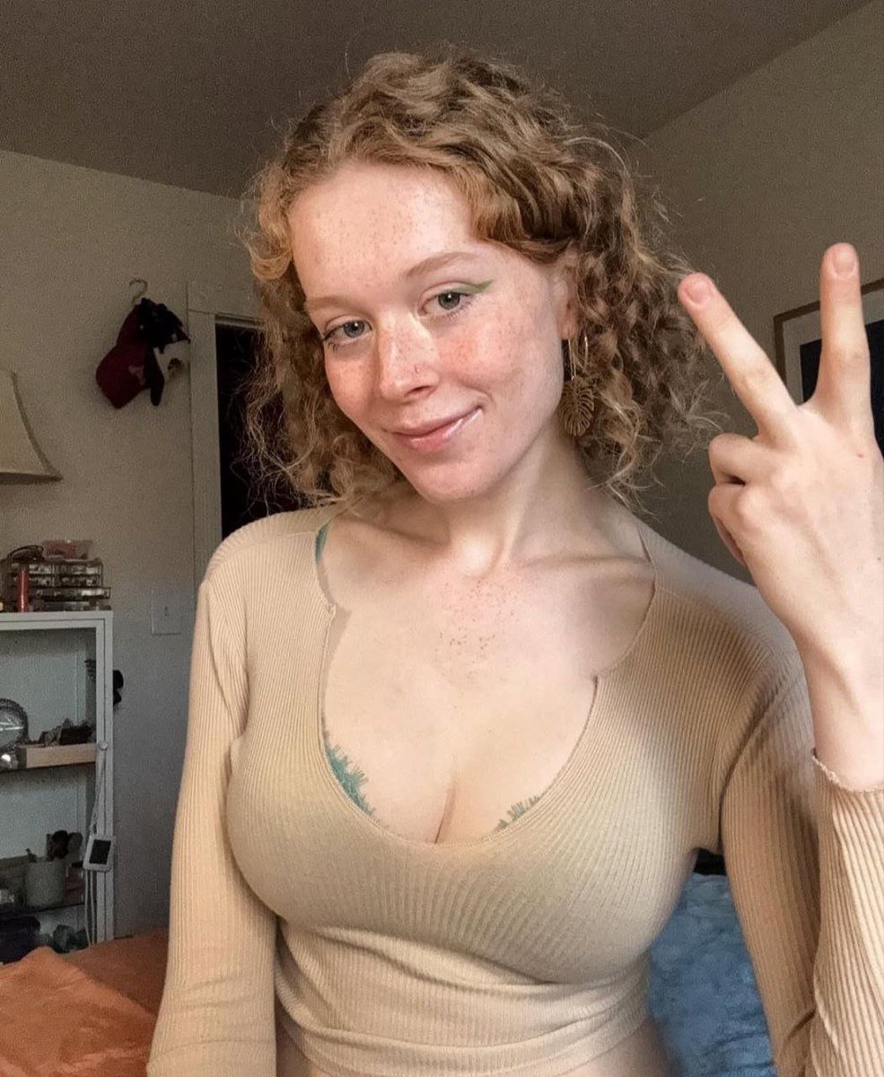 GodwinAkila3's tweet photo. #transitalia#transgirlsinuk#translovers# https://t.co/pR9s6OOGbW