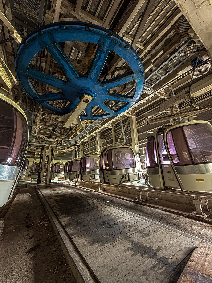 urbex_N's tweet photo. ゴンドラが眠る廃墟 #廃墟 #urbex https://t.co/uSOtcdhW68