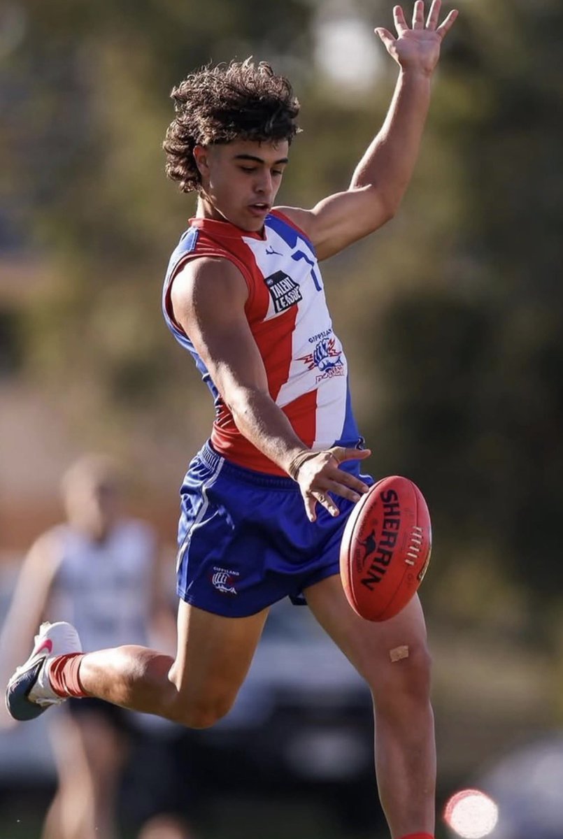 HawthornFanatic's tweet photo. Hawthorn NGA Player Update 

Keenan Boi has continued to raise his draft projection through a another dominant performance.

Boi collected:

23 Disposals 
4 Goals 
3 Behinds 
4 Marks 
4 Tackles 
8 Inside 50s 
116 Fantasy Points 

#Hawthorn https://t.co/HAaTWlAOxJ