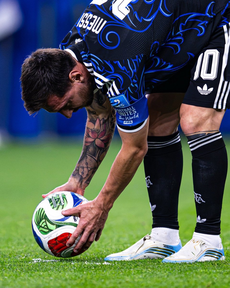 stats_lm10's tweet photo. Only six World Cup campaigns managed to score 5 goals and create 5 big chances simultaneously since 1966.
Kempes 1978 ���🇷 (6 G + 5 BCC)
Maradona 1986 🇦🇷 (5 G + 8 BCC)
Forlán 2010 🇺🇾 (5 G + 6 BCC)
Messi 2022 🇦🇷 (7 G + 7 BCC)
Messi 2026 🇦🇷 (8 G + 8 BCC)
Dembélé 2026 🇫🇷 (6 G + 5 BCC) https://t.co/1EpwqnKwql