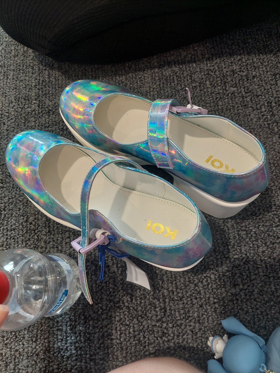 mortisaave's tweet photo. Everything I got from kitsunecon yesterday! (even though I really felt like I had bought more stuff than I rlly did) https://t.co/fDoAuPD7Np