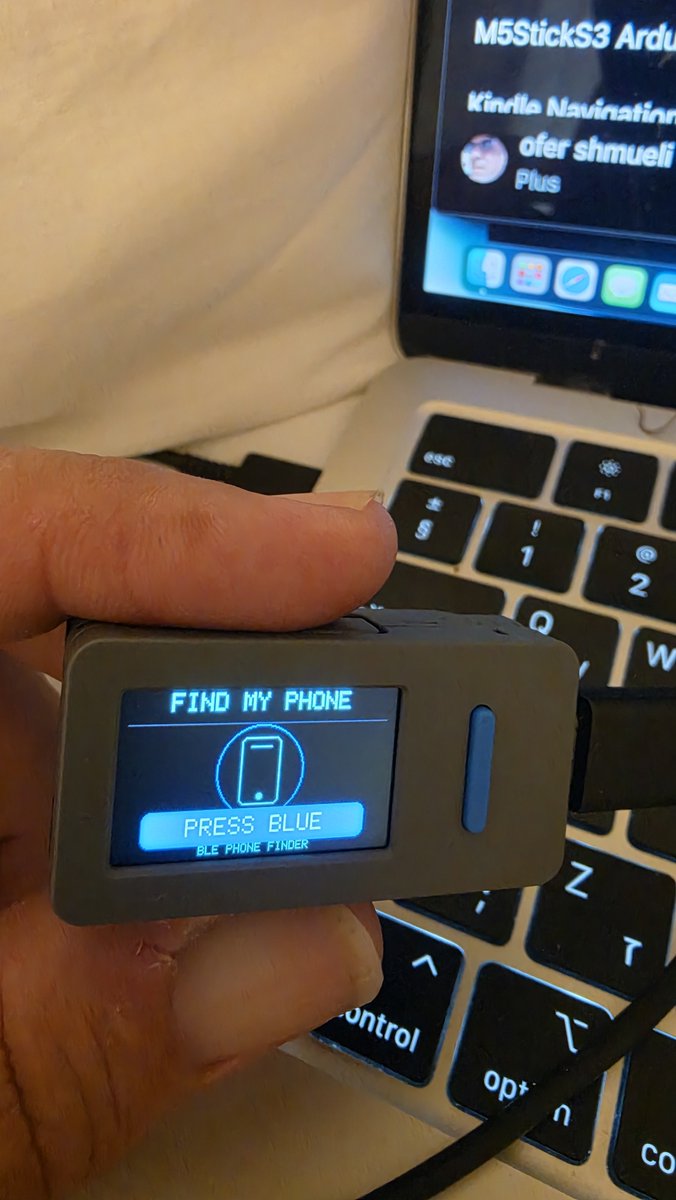FortiTip's tweet photo. Using the m5stack s3 as a BLE gatt server , press the blue button and your phone rings https://t.co/uFu5ADfy2n