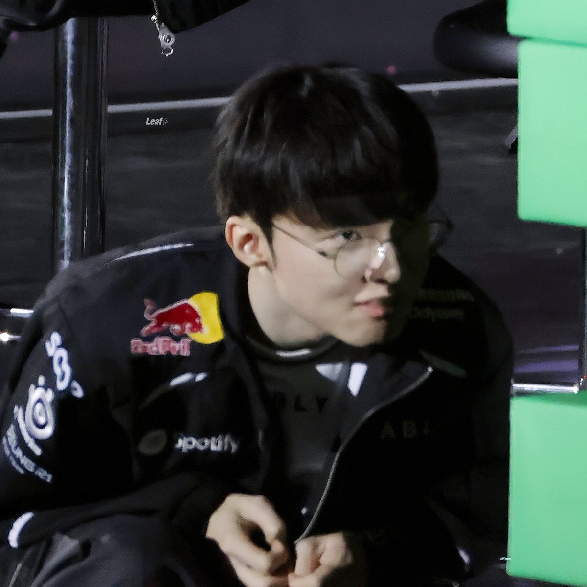 Leaf_andLeaves's tweet photo. 260816 홈그라운드

흐려졌지만..이게 뭐임? ₌᳐･֊･₌᳐

#페이커 #FAKER #이상혁 #T1 https://t.co/gLoDqePQbE