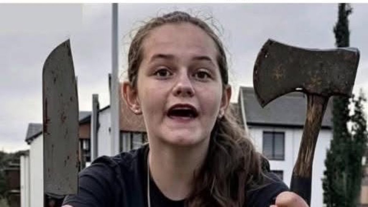 itsrosesm's tweet photo. The Scottish Teenage Girl who went viral after she defended herself from an attacker was CLEARED in court. Let's show this girl that TENS OF MILLIONS of Americans support her! https://t.co/m5lj2lZPNV