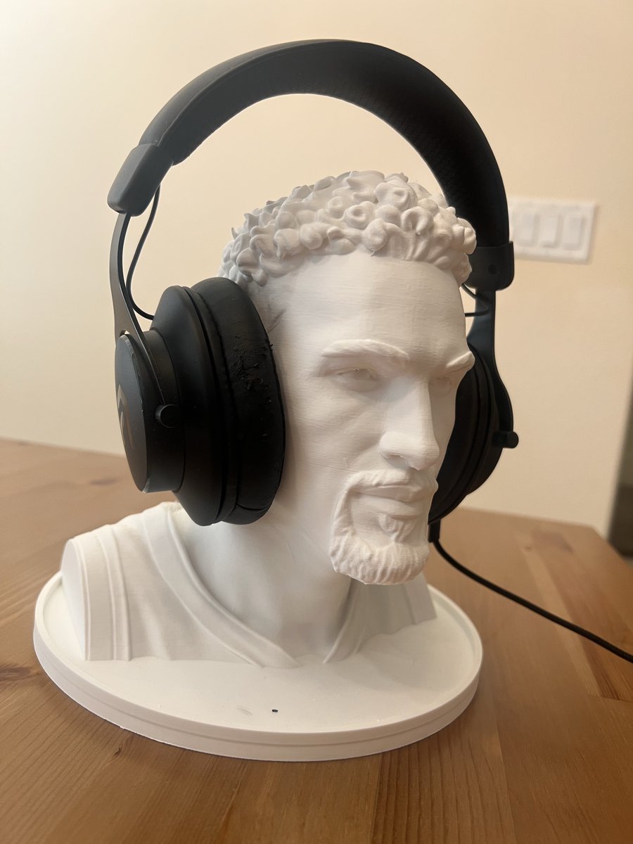 MavsMuse's tweet photo. “You’re not Dwight Powell’s biggest fan, you don’t even have a bust of his head to hold your headphones”

Explain this then https://t.co/07wIXMYmek