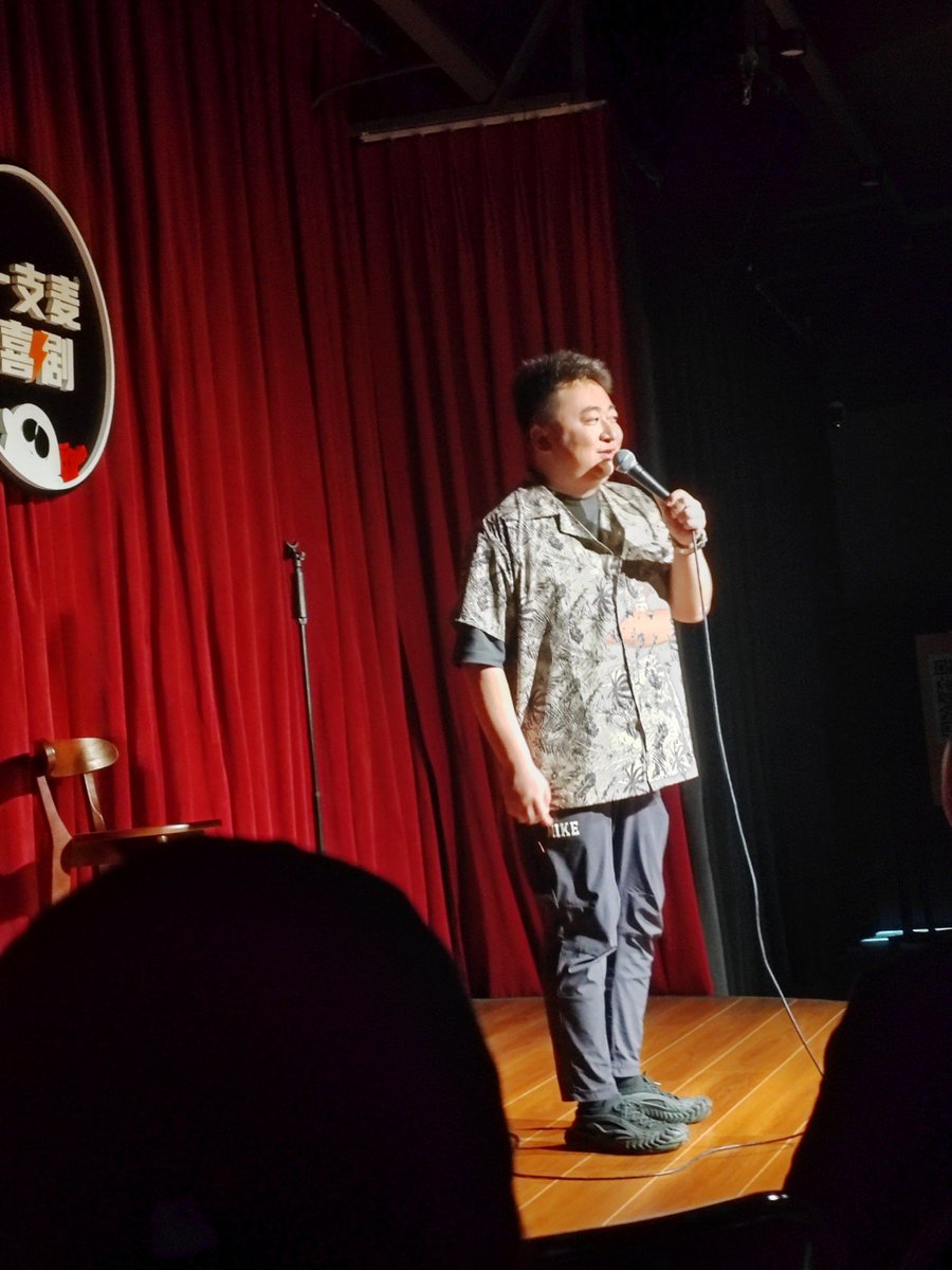 okhomeservicios's tweet photo. Just bombed a joke about airport security u0026 the only laugh came from a vending machine. 10/10 weekend, would die on stage again. https://t.co/G6C2pFNMxU