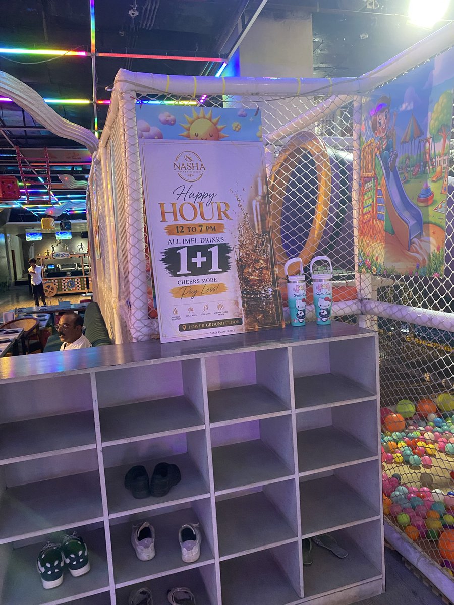 ramangarg1's tweet photo. @NCPCR_ Need attention of yours at Gaming zone inside City Life Mall in Faridabad is Funtazia (also partnered via Sky Gamer Arcade), located on the lower ground floor Sector 28 Mathura road faridabad! In gaming zone meant for small childrens adveritsing Nasha pub! https://t.co/O5oOgE3sg6