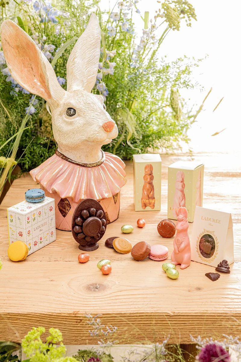 Ssanctus1's tweet photo. Un jardin de Pâques signé Ladurée.

Entre œufs fleuris, lapins malicieux et coffrets précieux, chaque création de Ladurée invite à une chasse aux trésors gourmande, où la magie du printemps se partage en douceur.
À découvrir, à offrir, et surtout à s... https://t.co/MC13FcEbAs