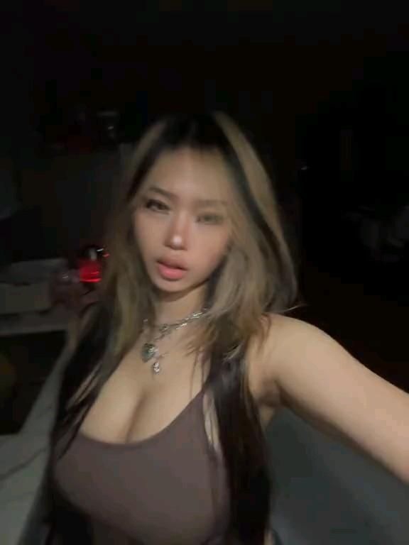 SelinaSulingk0's tweet photo. 蘆筍尿到底是什麼神奇的東西？為什麼就算只吃一根也能有味道？而且還不是所有人都聞得到，還得有特殊基因。以前還曾經跟聞不到的人吵過架😂 有特殊基因的本人我認證，津津蘆筍汁是真的有蘆筍。 https://t.co/RaLMoDCIy0