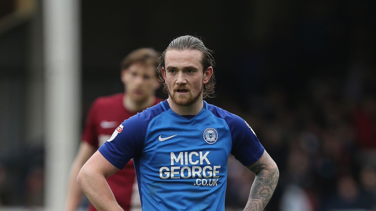 ExPoshTracker's tweet photo. (🏴󠁧󠁢󠁥󠁮󠁧󠁿) Jack Marriott started his season off with a first half 🎩 against Luton Town.

Despite this, Reading went on to concede a last minute winner. 

#PUFC https://t.co/a4O4UHovxB