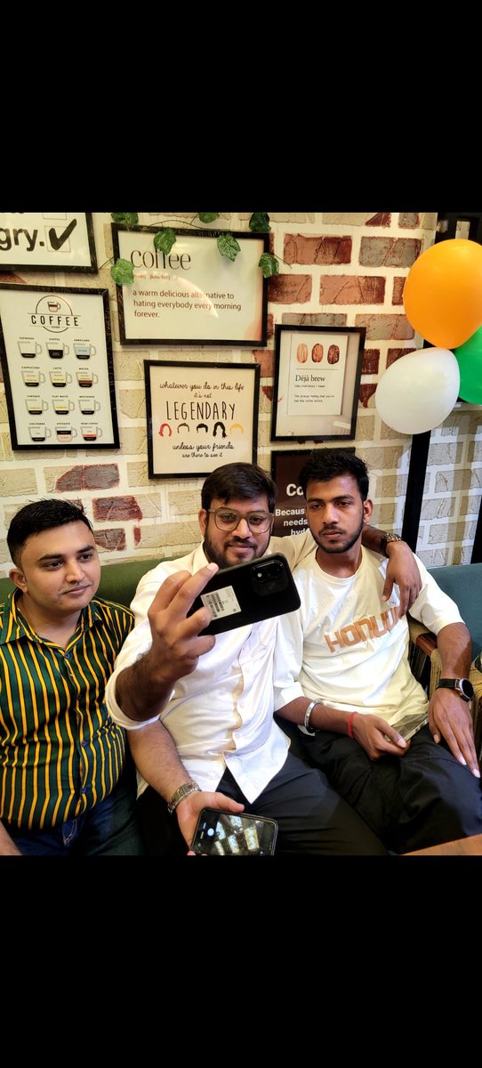 GauravNimal's tweet photo. Had an amazing experience with the all new #Redminote17 and #Xiaomipowerbank5i  

#RedmiNote17
#mAhsterEdition

@pixelwithme
@RedmiIndia
@ritij
@sandeep9sarma
@XFCAgra https://t.co/jkj9eoRgpB