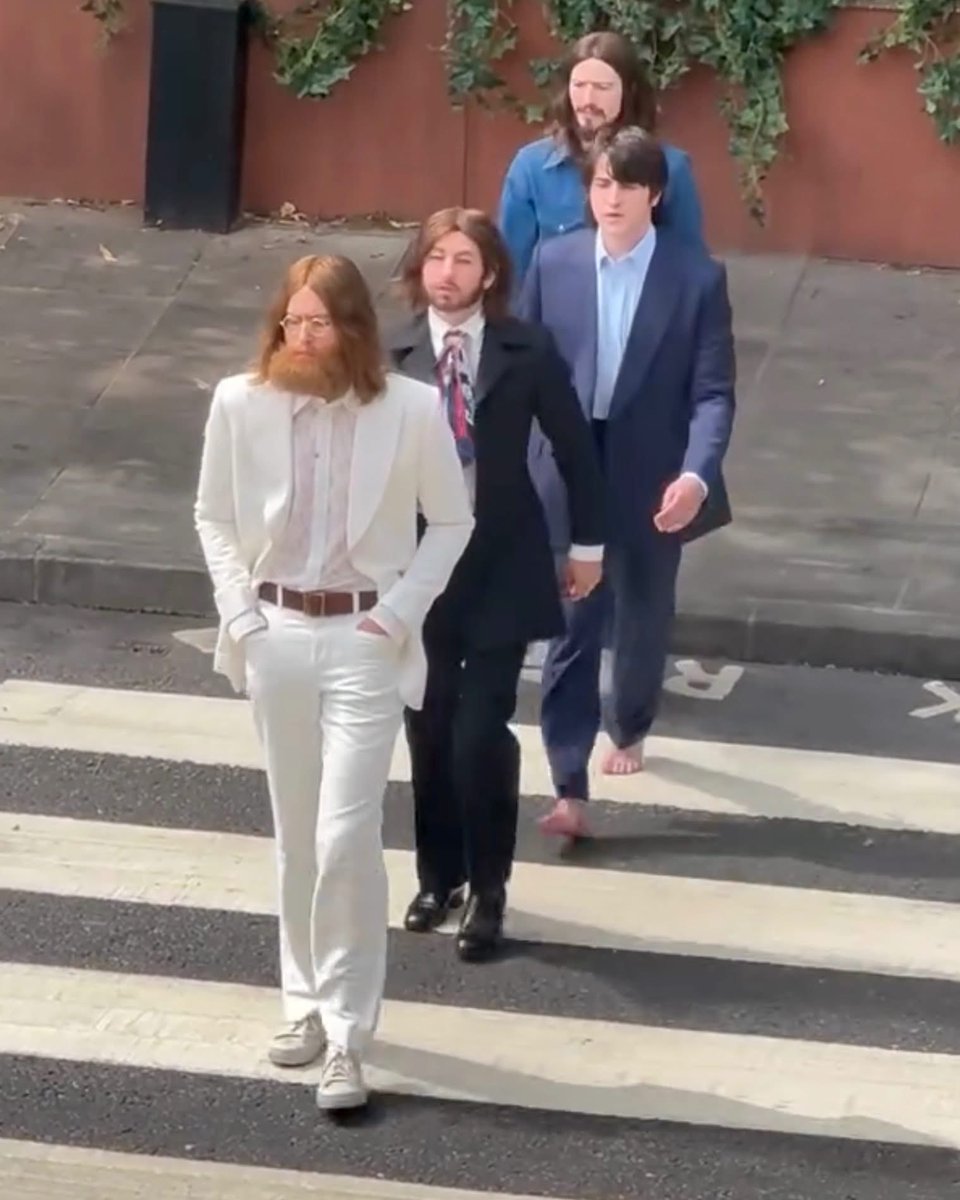 extratv's tweet photo. The Fab Four! Harris Dickinson (John Lennon, Barry Keoghan (Ringo Starr), Paul Mescal (Paul McCartney), and Joseph Quinn (George Harrison) recreated the iconic crosswalk shot from the "Abbey Road" album cover for "The Beatles — A Four Film Cinematic Event."  🎶🎬

(📸: Backgrid) https://t.co/4LHivTQY2o