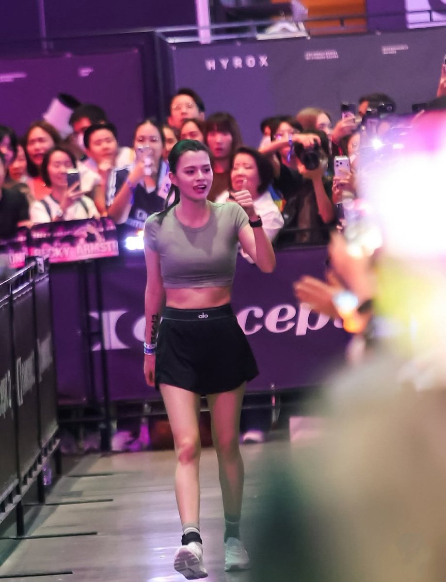 MellowPOP_TH's tweet photo. เก่งมาก! 👏💪 เบ็คกี้-รีเบคก้า แพทริเซีย อาร์มสตรอง แท็กทีมพี่ชาย ริชาร์ด ลงสนาม HYROX ครั้งแรก!ในนามทีมสุดน่ารัก “I’m strong not so strong” จบด้วยเวลา 1:31:25 ชม.ยกให้เป็นอีกหนึ่งไอดอลที่แกร่งจริงๆ ❤️👏
#เบ็คกี้รีเบคก้า  #BeckyArmstrong  #HyroxBangkok2026
🙏 IG beccca, richie77 https://t.co/XDroGpgY3J